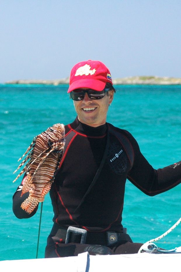 This was Scott's biggest Lionfish catch ever. Although I recently heard that he broke this record a few days ago!