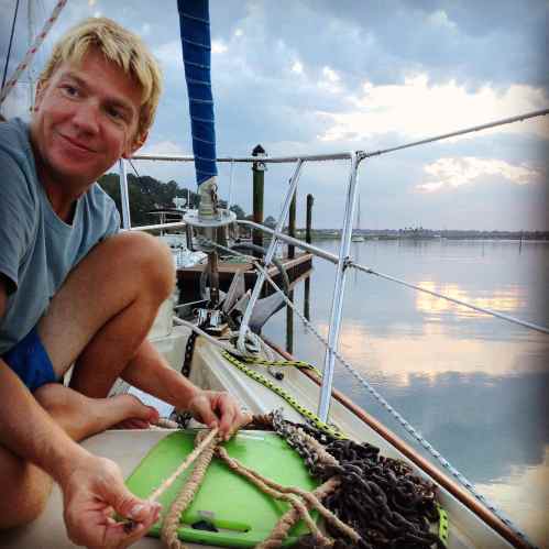 Here I am, happy that Leo is paying me a visit while chain splicing :)